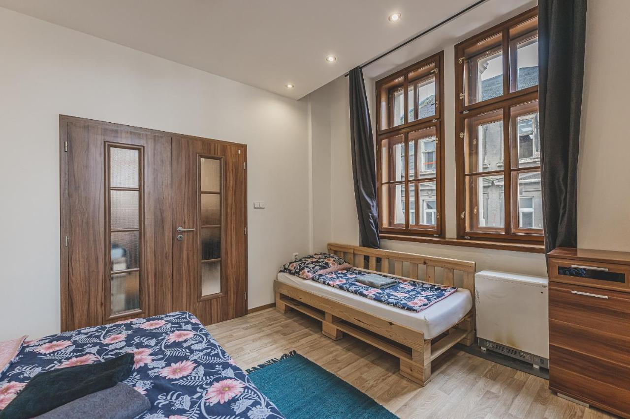 Carolina'S Central Apartment Hradec Kralove Exterior photo